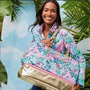 LILLY PULITZER WEEKENDER DUFFEL BAG HIGH TIDE NWT GWP